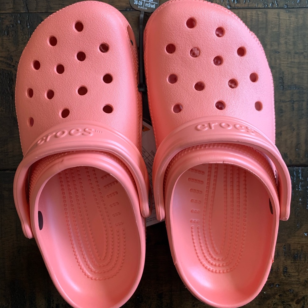 Women’s size 8 Crocs